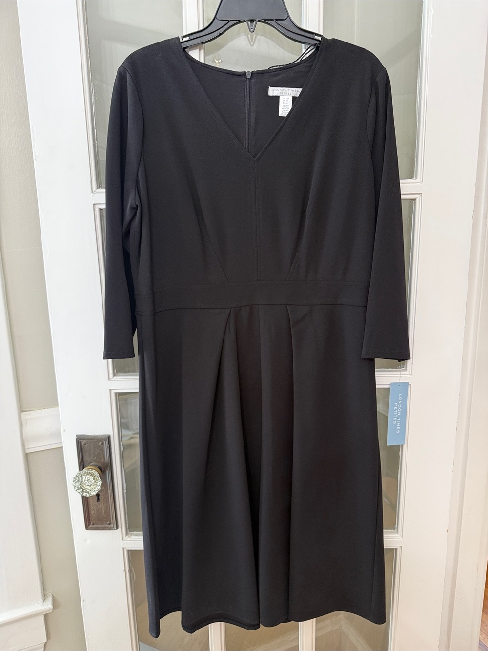 London Times Black V-Neck Long Sleeve Dress